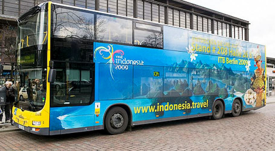 Buswerbung Indonesien