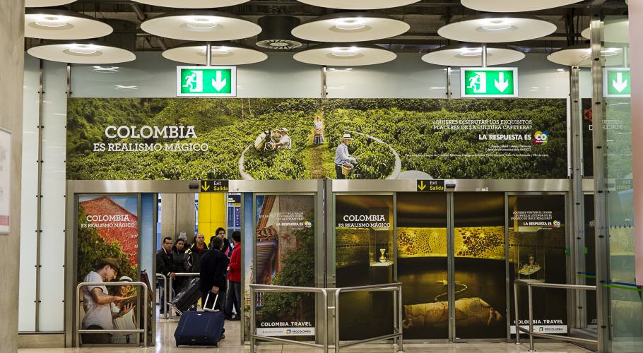Flughafenwerbung Fiducoldex Proexport Colombia