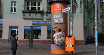 Neu! Werbung an Säulen in Berlin