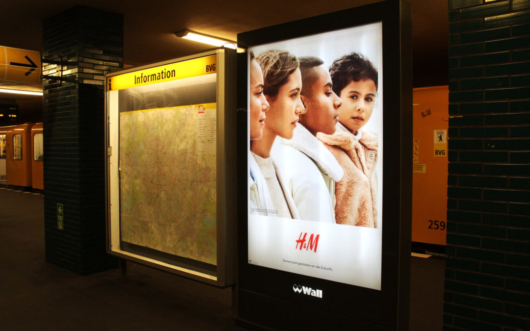 Outdoor Advertising Black Friday Deals